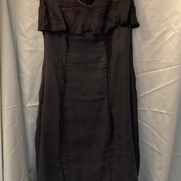 Vintage 1960s Black Sleeveless V-Neck Back Zip Crepe Dress w/ Rhinestones Size 0 - Picture 8 of 15